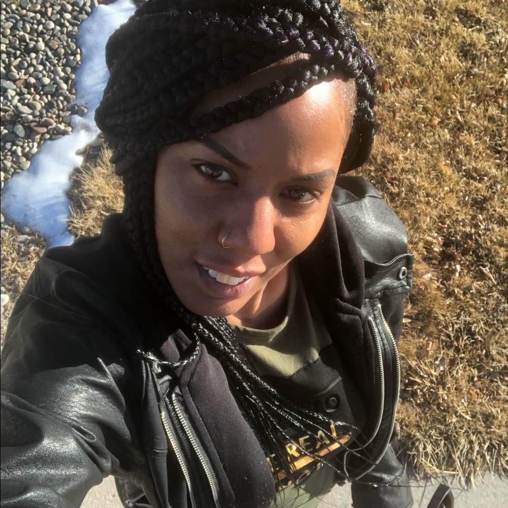 Meet your Posher, Lejonette